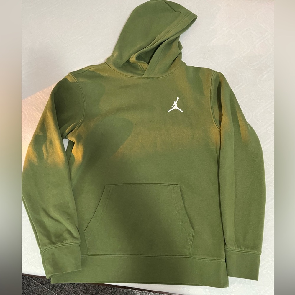 Green Jordan Hoodie (KIDS) size XL